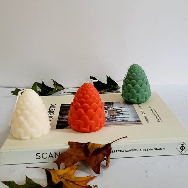 Pine cone Candle Green